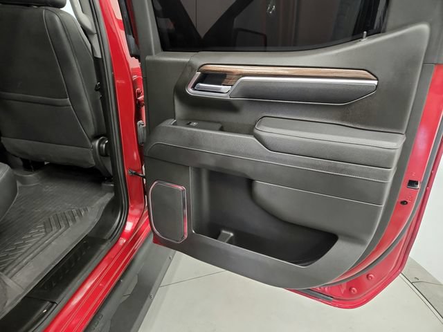 Used 2025 Chevrolet Silverado 1500 LT Trail Boss w/ Convenience Package II AWD/4WD image 27