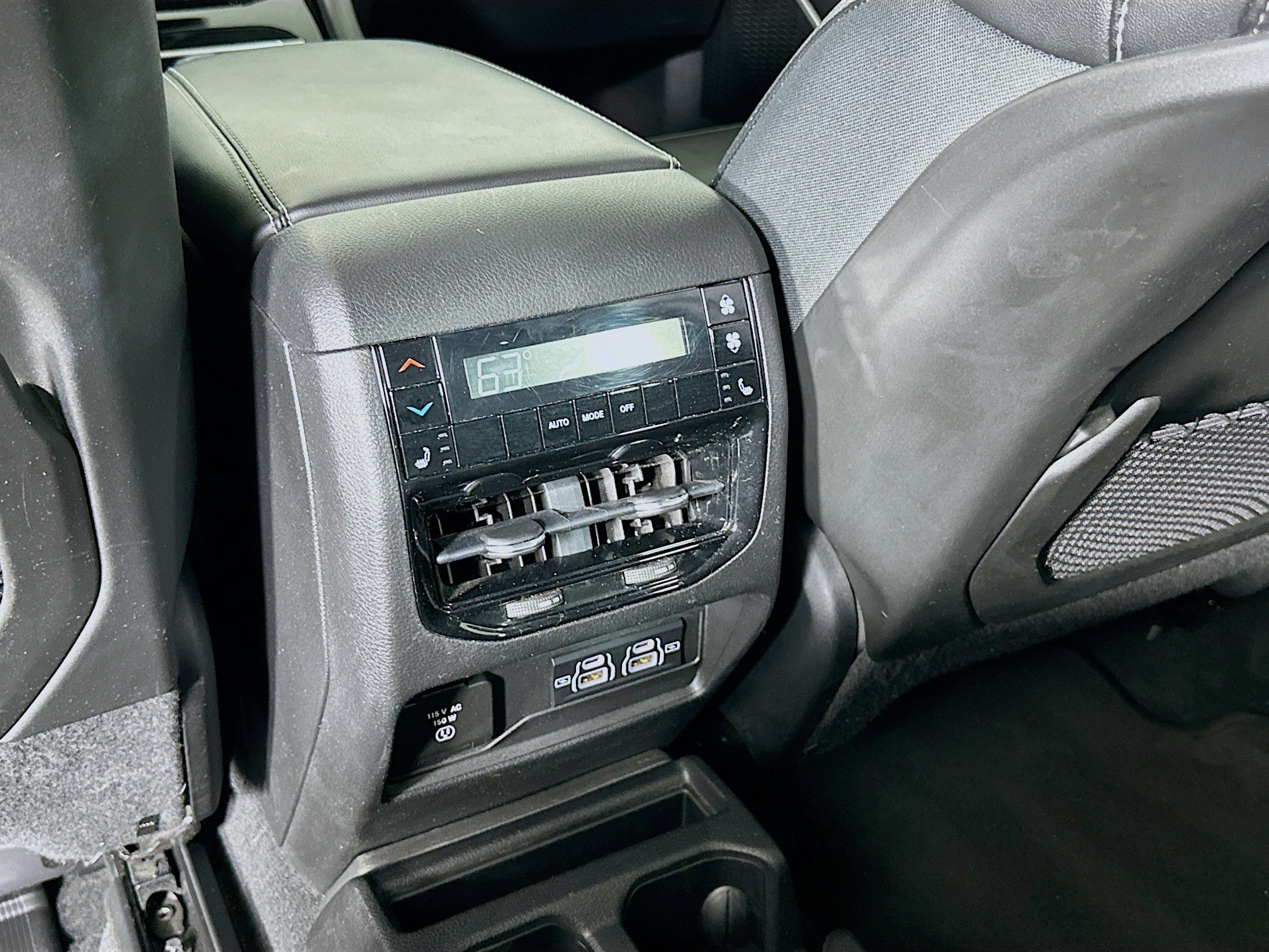 Used 2022 Jeep Grand Cherokee L Limited AWD/4WD image 28