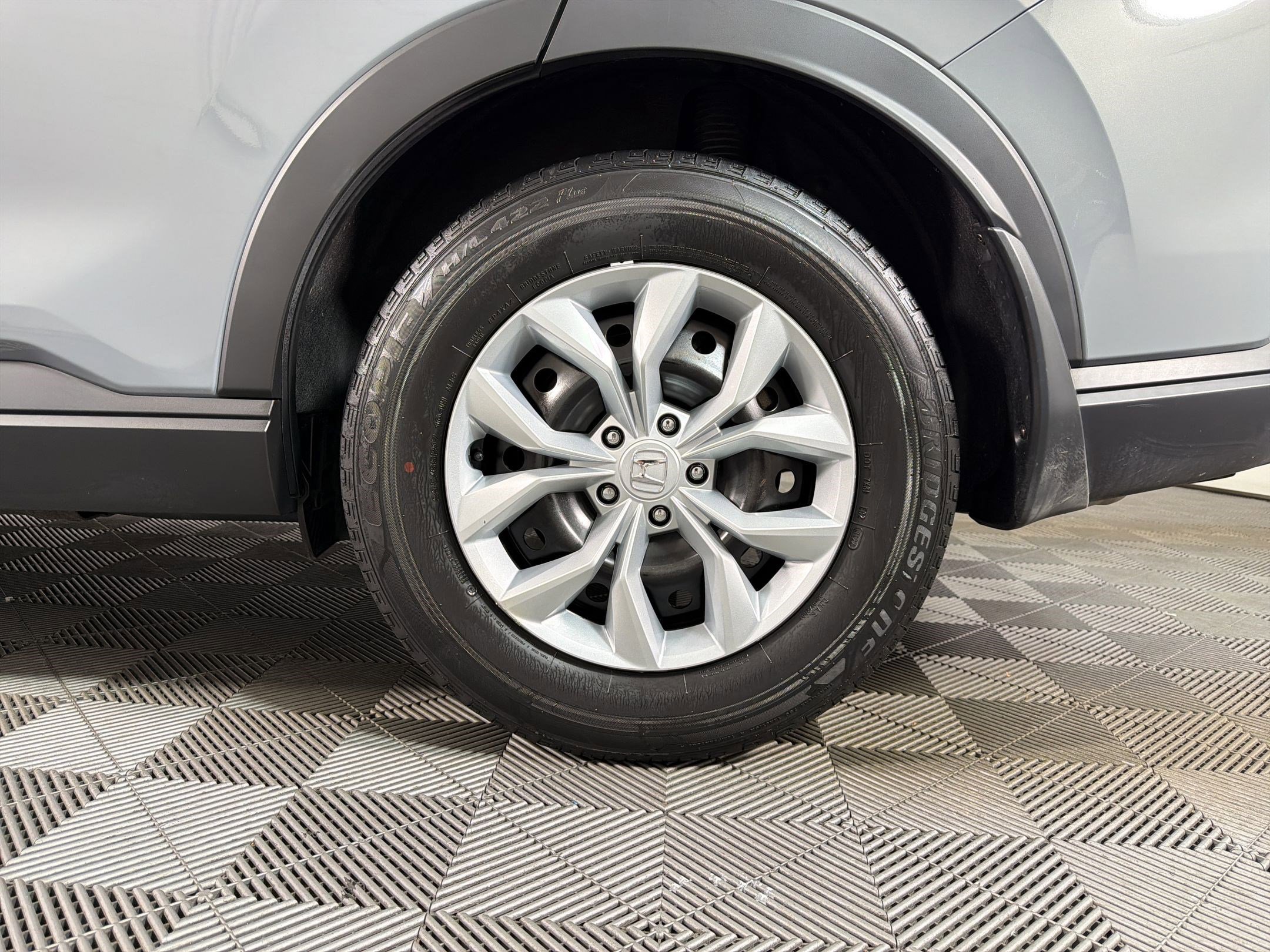 Used 2023 Honda CR-V LX image 10