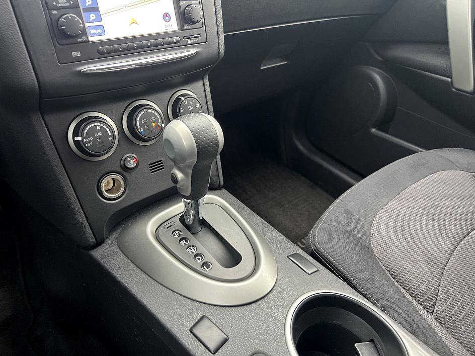 Used 2012 Nissan Rogue SV w/ Premium Pkg image 23