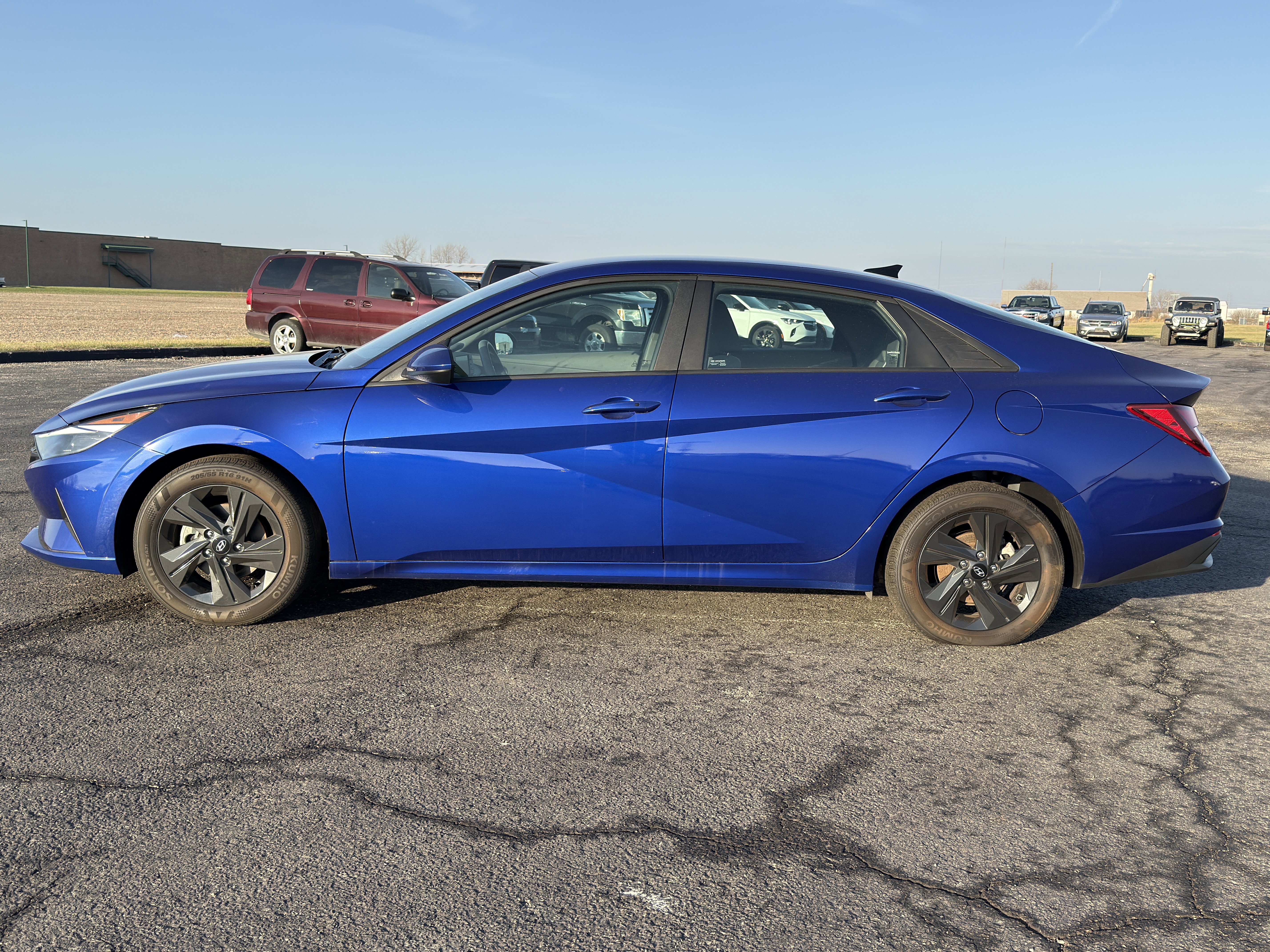 Used 2023 Hyundai Elantra SEL image 6