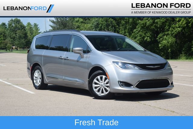 Used 2017 Chrysler Pacifica Touring-L FWD 360° Tour