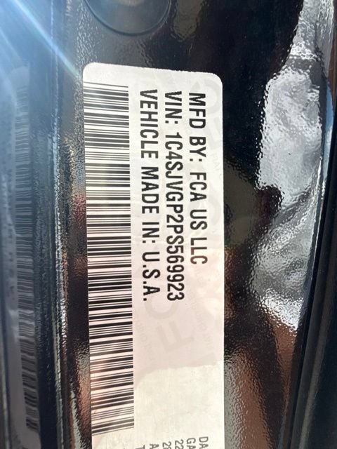 Used 2023 Jeep Grand Wagoneer Series III w/ Rear Seat Video Group 1 AWD/4WD image 16