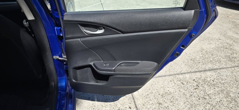 Used 2019 Honda Civic LX image 32