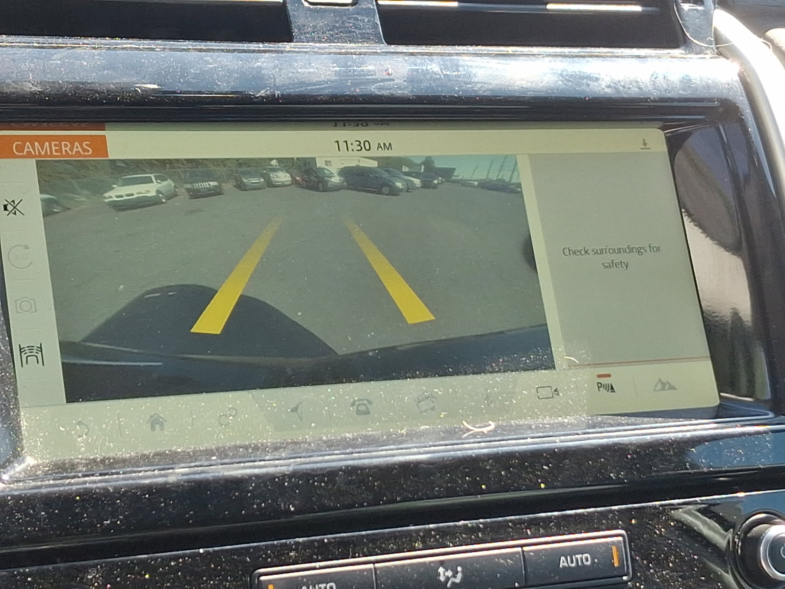 Used 2017 Land Rover Discovery HSE image 20