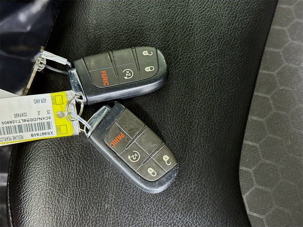 Used 2020 Jeep Compass Latitude w/ Popular Equipment Group image 33