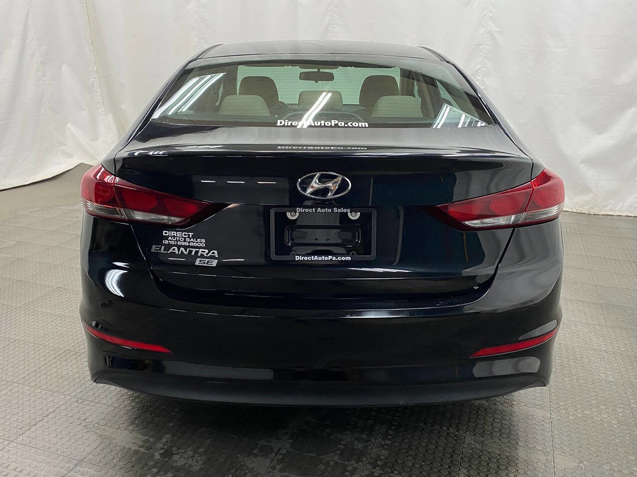 Used 2018 Hyundai Elantra SE w/ Winter Weather Package FWD image 8