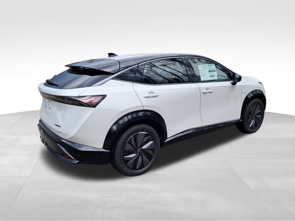 New 2025 Nissan Ariya AWD image 5