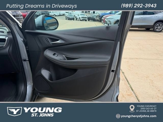 Used 2024 Buick Encore GX Preferred w/ Comfort Package AWD/4WD image 32