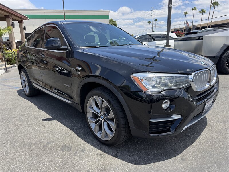 Used 2018 BMW X4 xDrive28i AWD/4WD image 4