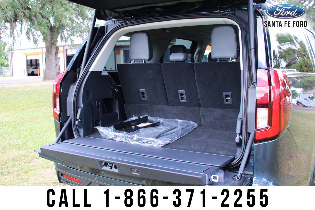 New 2025 Ford Expedition Active image 46