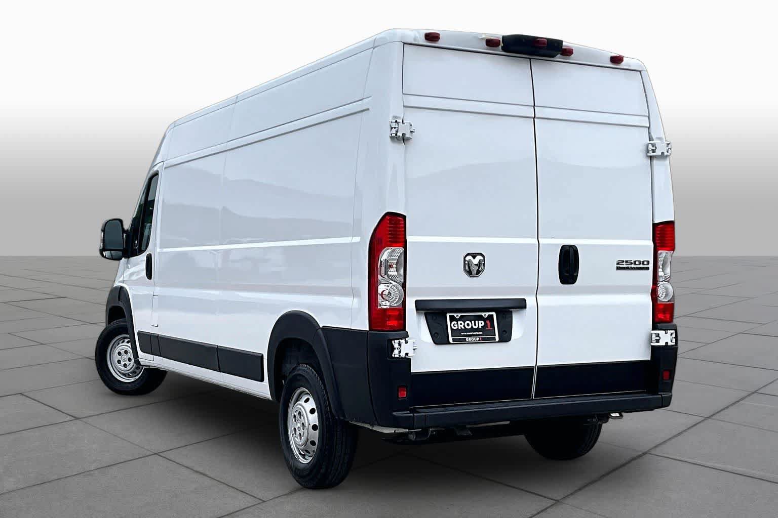 Used 2025 RAM ProMaster 2500 w/ Convenience Group FWD image 12