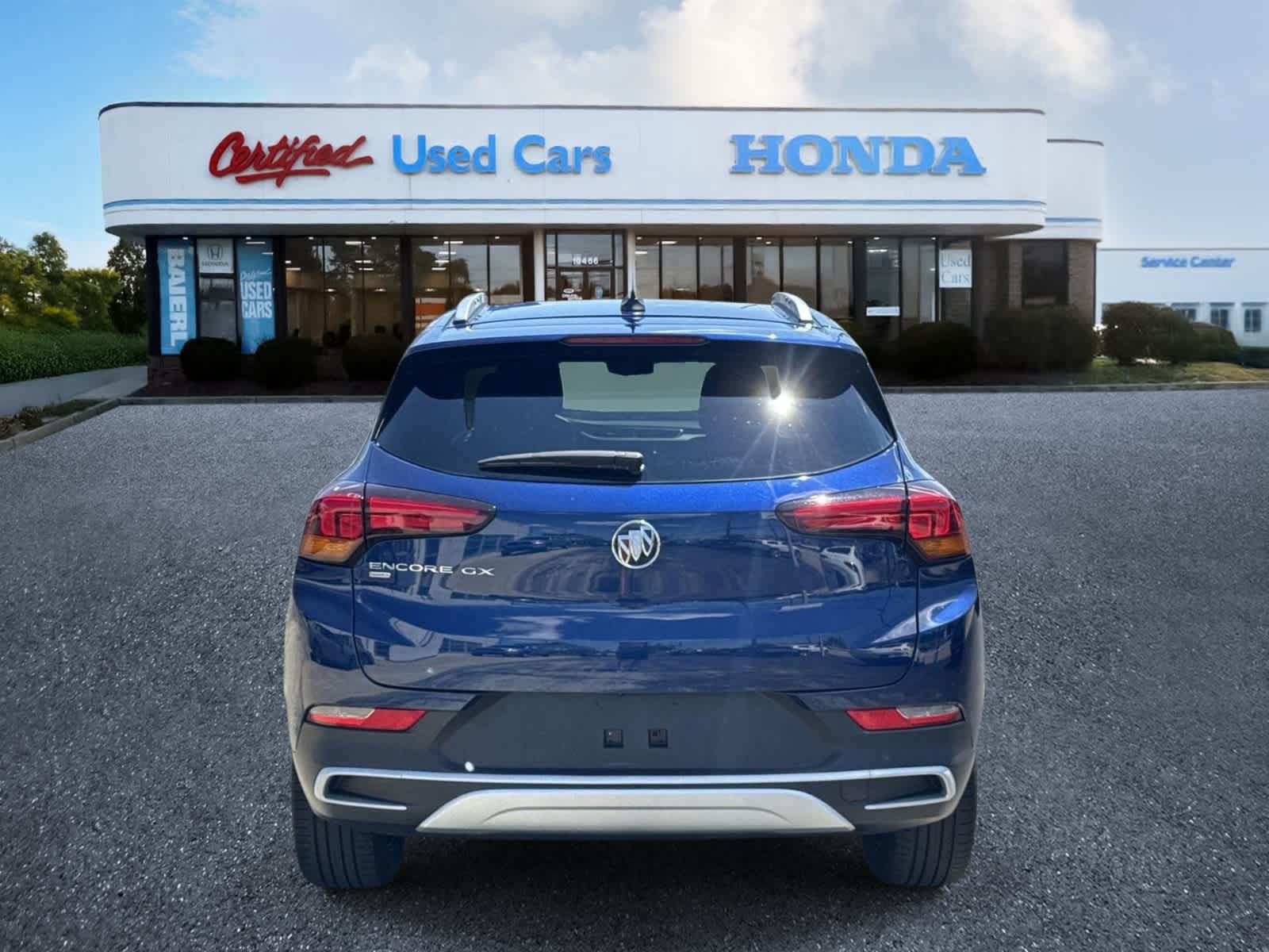 Used 2023 Buick Encore GX Select w/ Safety Package II AWD/4WD image 4