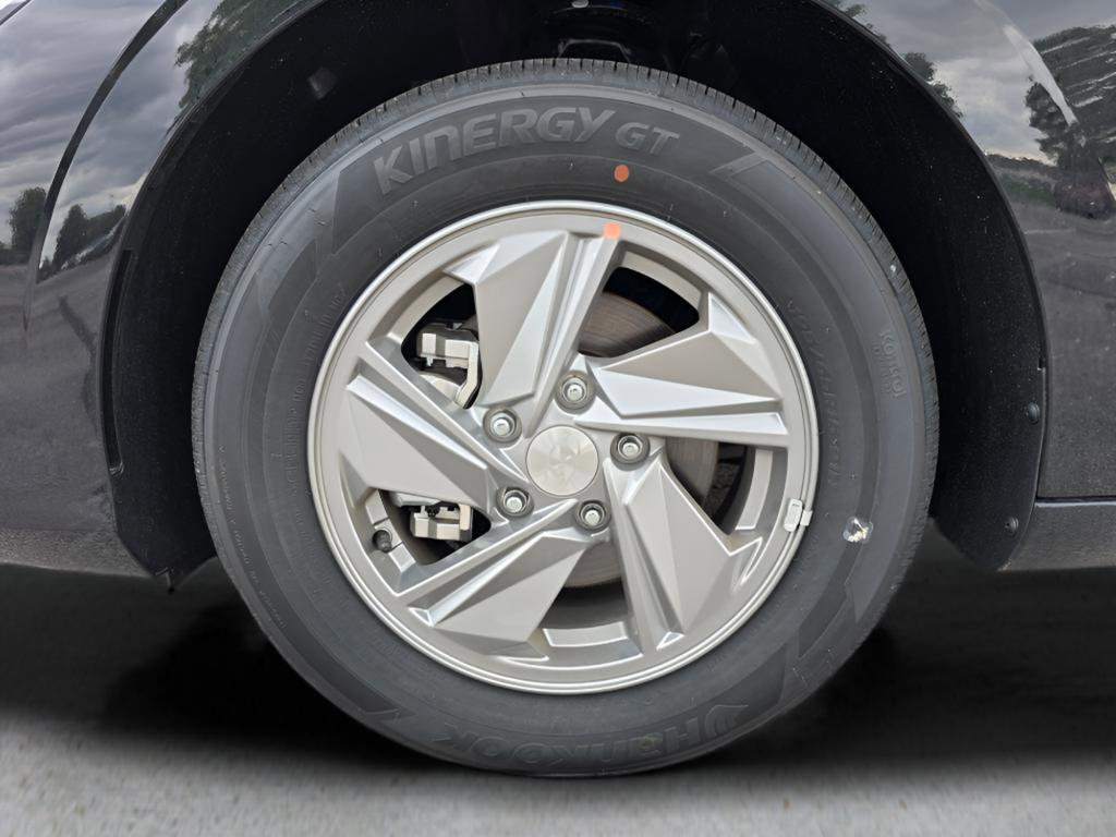 New 2026 Hyundai Elantra SE FWD image 10