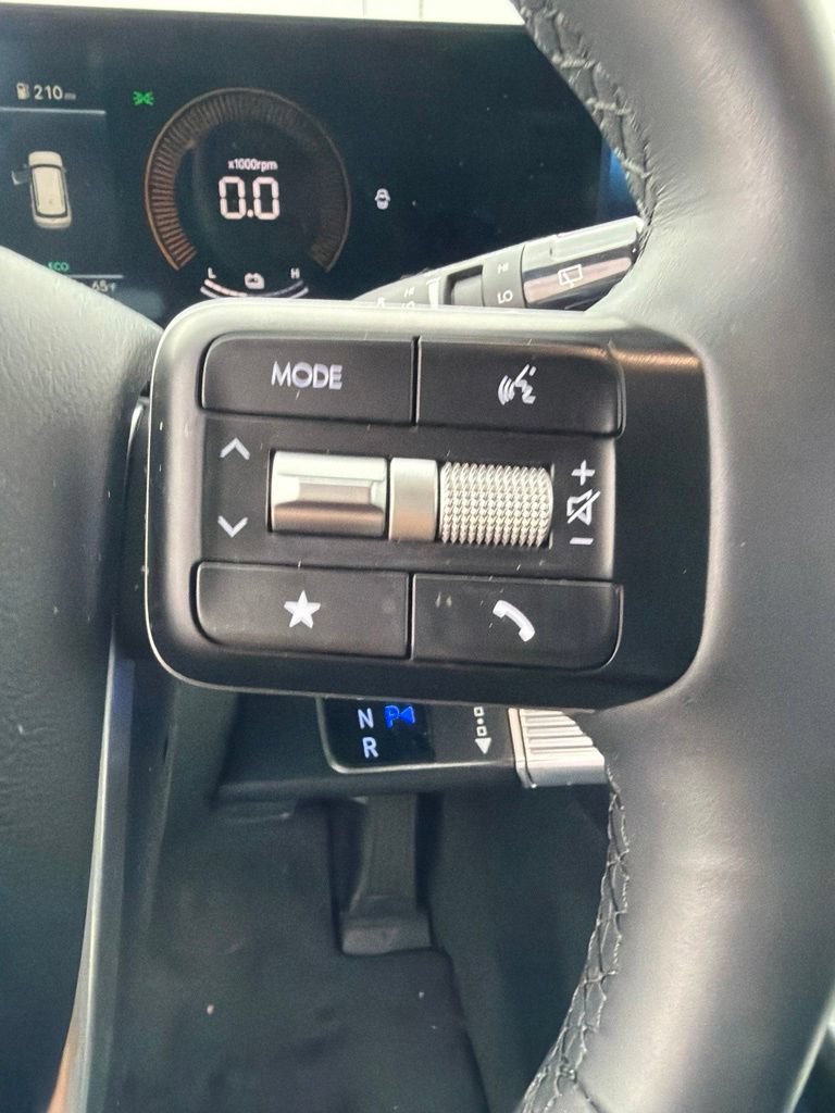 Used 2026 Hyundai Santa Fe SEL AWD/4WD image 14