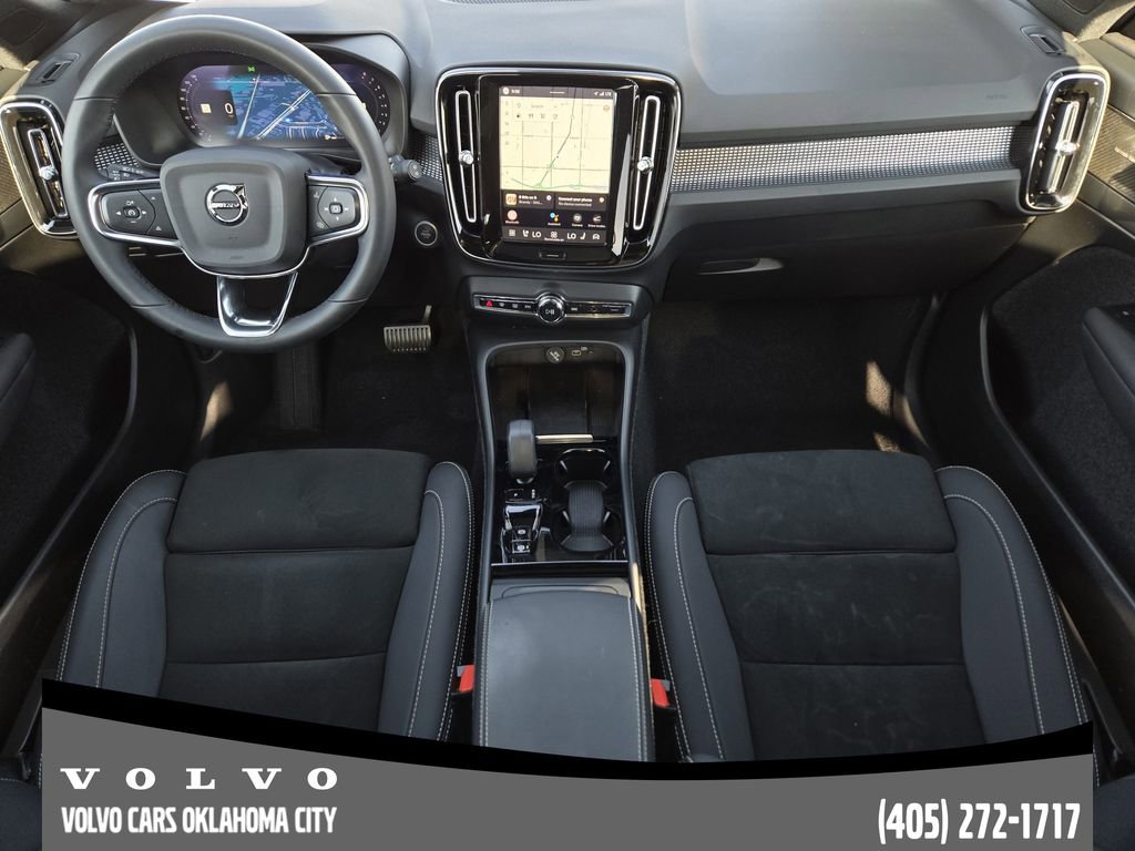 Certified 2023 Volvo XC40 B5 Plus w/ Driver Assist Package AWD/4WD image 25