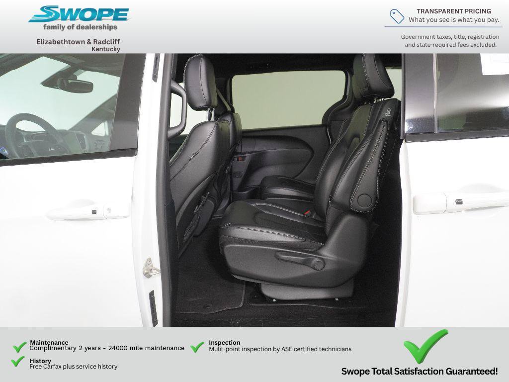Used 2024 Chrysler Pacifica Limited FWD image 13