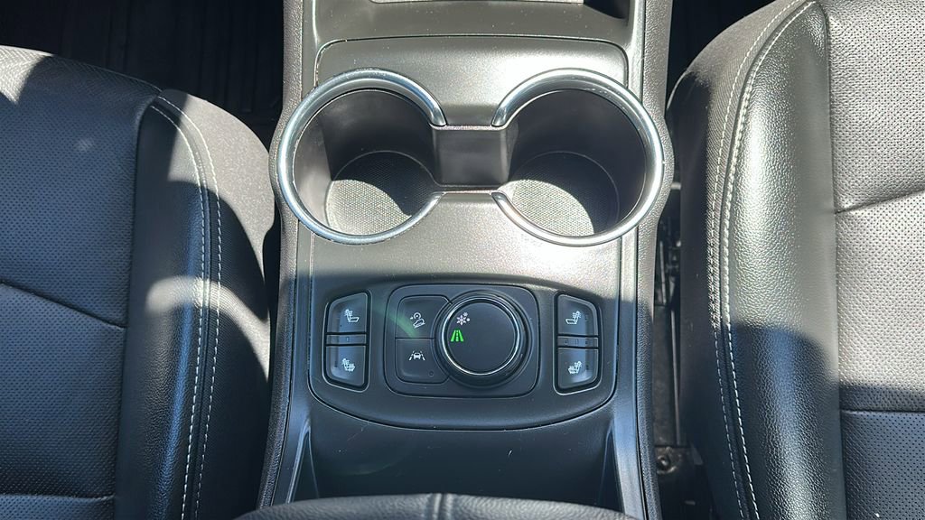 Used 2022 GMC Terrain SLT image 27