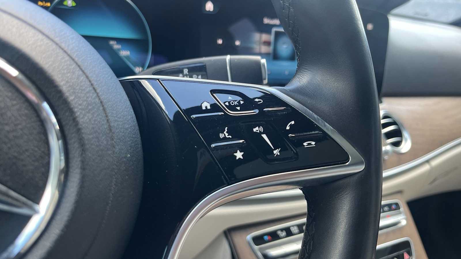 Certified 2023 Mercedes-Benz E 350 4MATIC Sedan image 40
