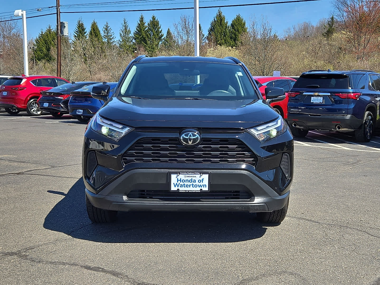 Used 2025 Toyota RAV4 XLE AWD/4WD image 2