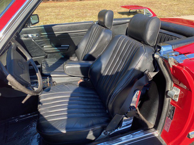 Used 1988 Mercedes-Benz 560 SL image 12