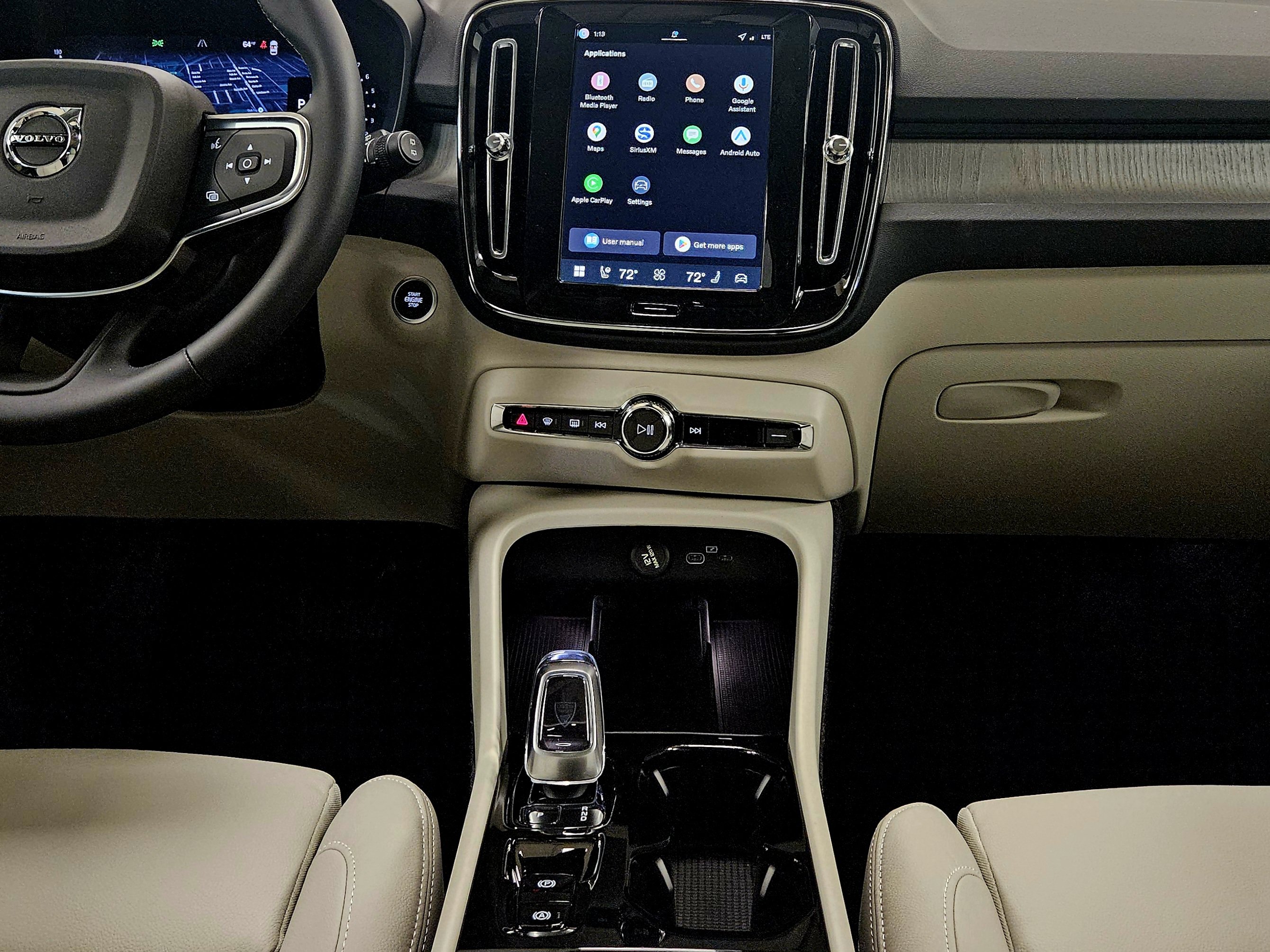 New 2026 Volvo XC40 B5 Ultra w/ Climate Package AWD/4WD image 16