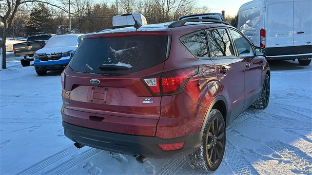 Used 2019 Ford Escape SE image 28