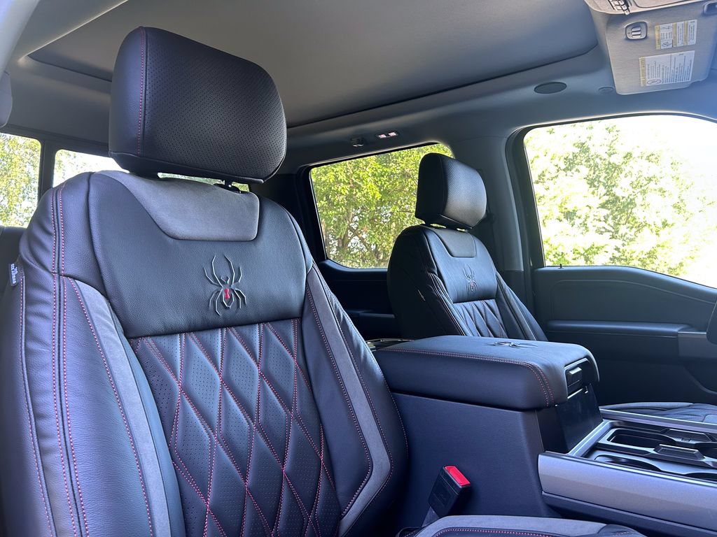 New 2026 Ford F250 Lariat w/ Black Appearance Package AWD/4WD image 24
