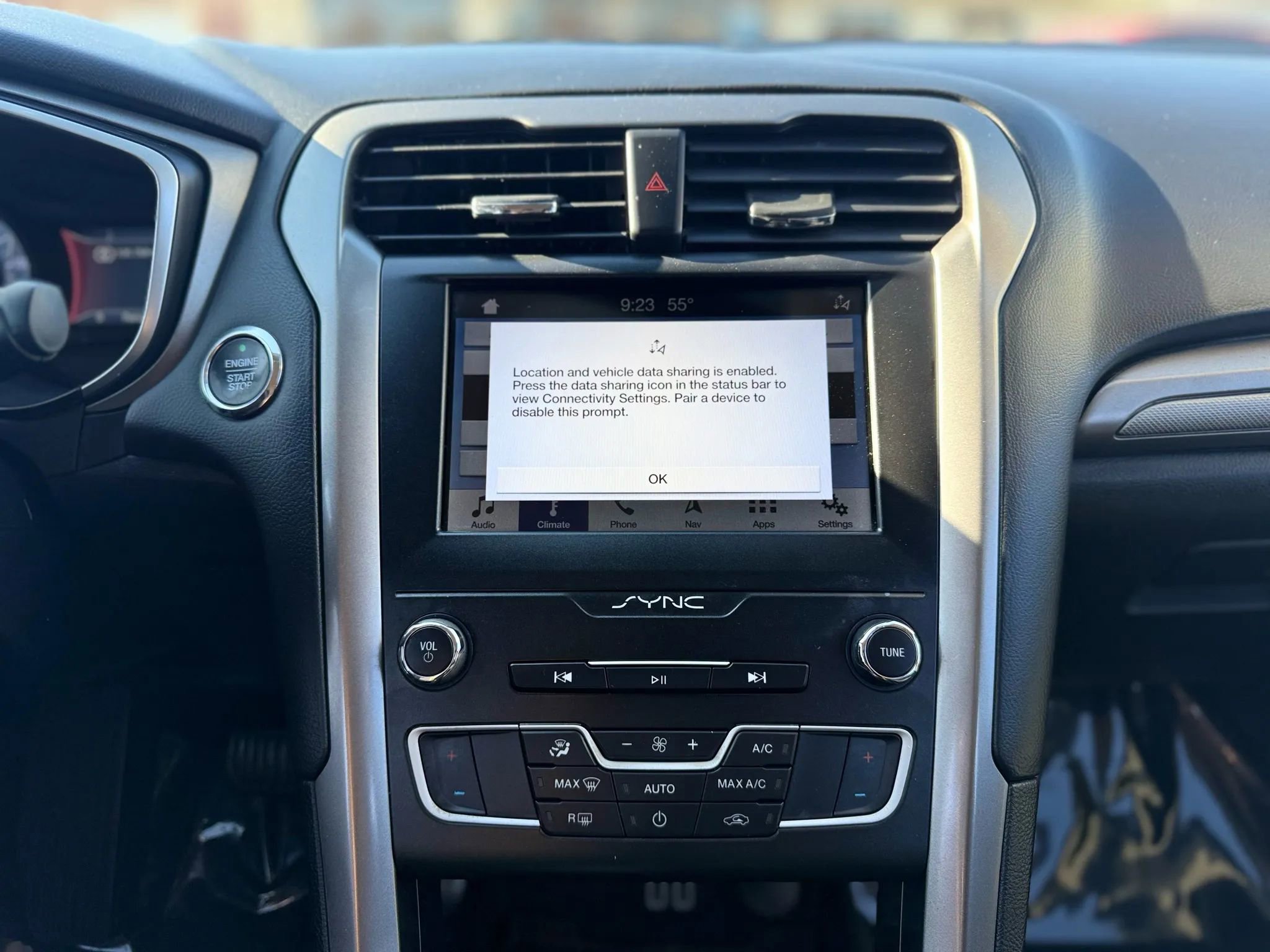 Used 2019 Ford Fusion SE FWD image 23