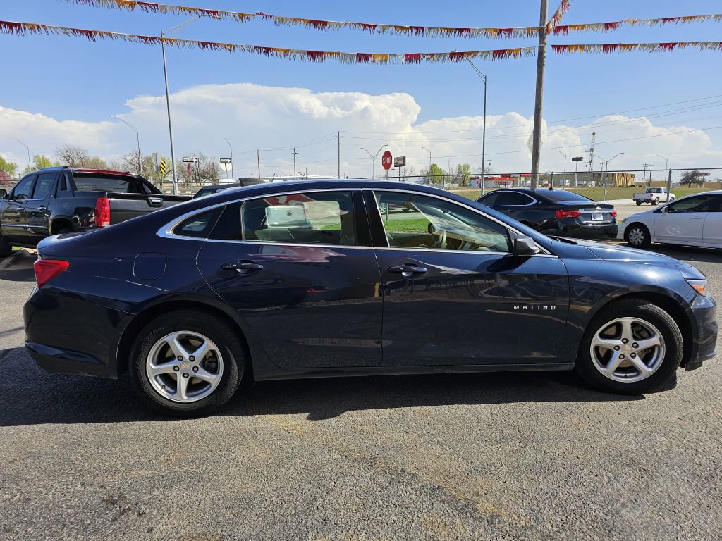 Used 2017 Chevrolet Malibu LS image 5