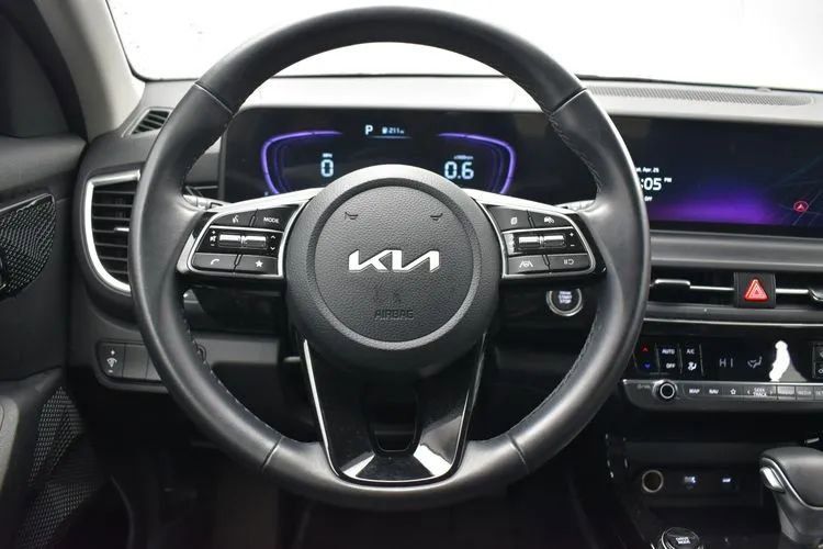 Used 2025 Kia Seltos S FWD image 20