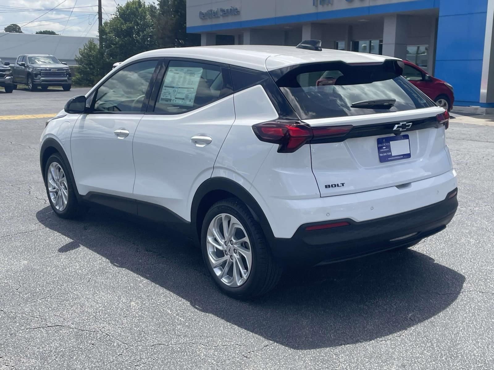 New 2027 Chevrolet Bolt LT FWD image 24