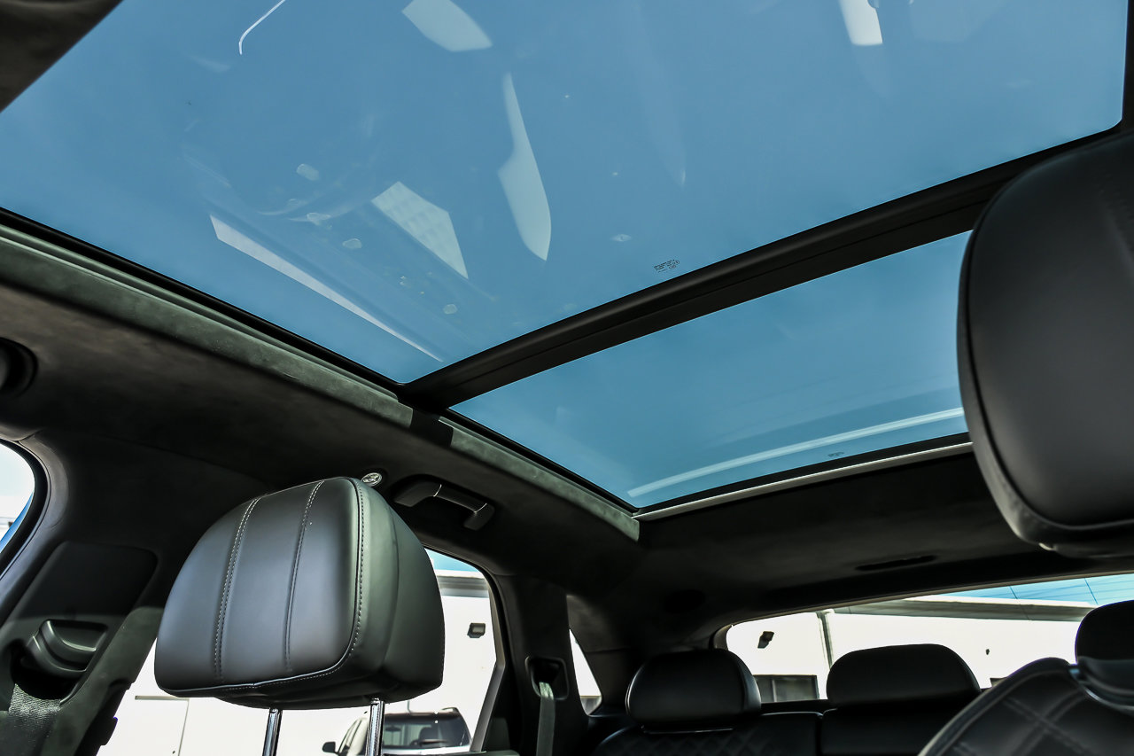 Certified 2022 Bentley Bentayga AWD/4WD image 23