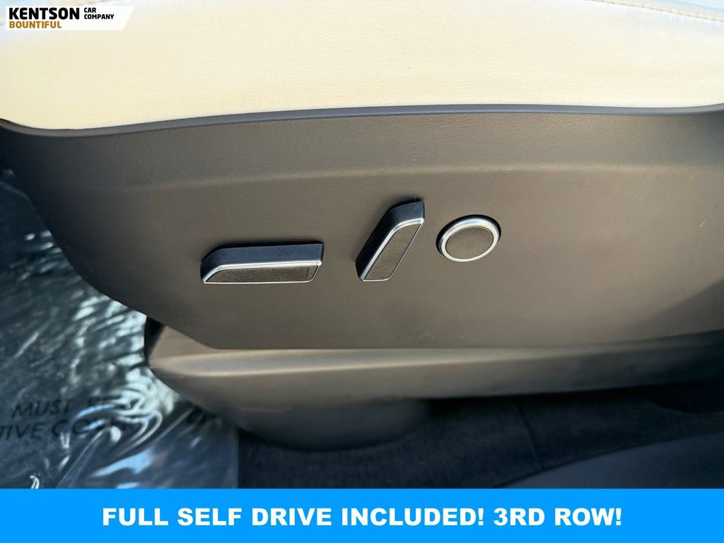 Used 2022 Tesla Model X image 31