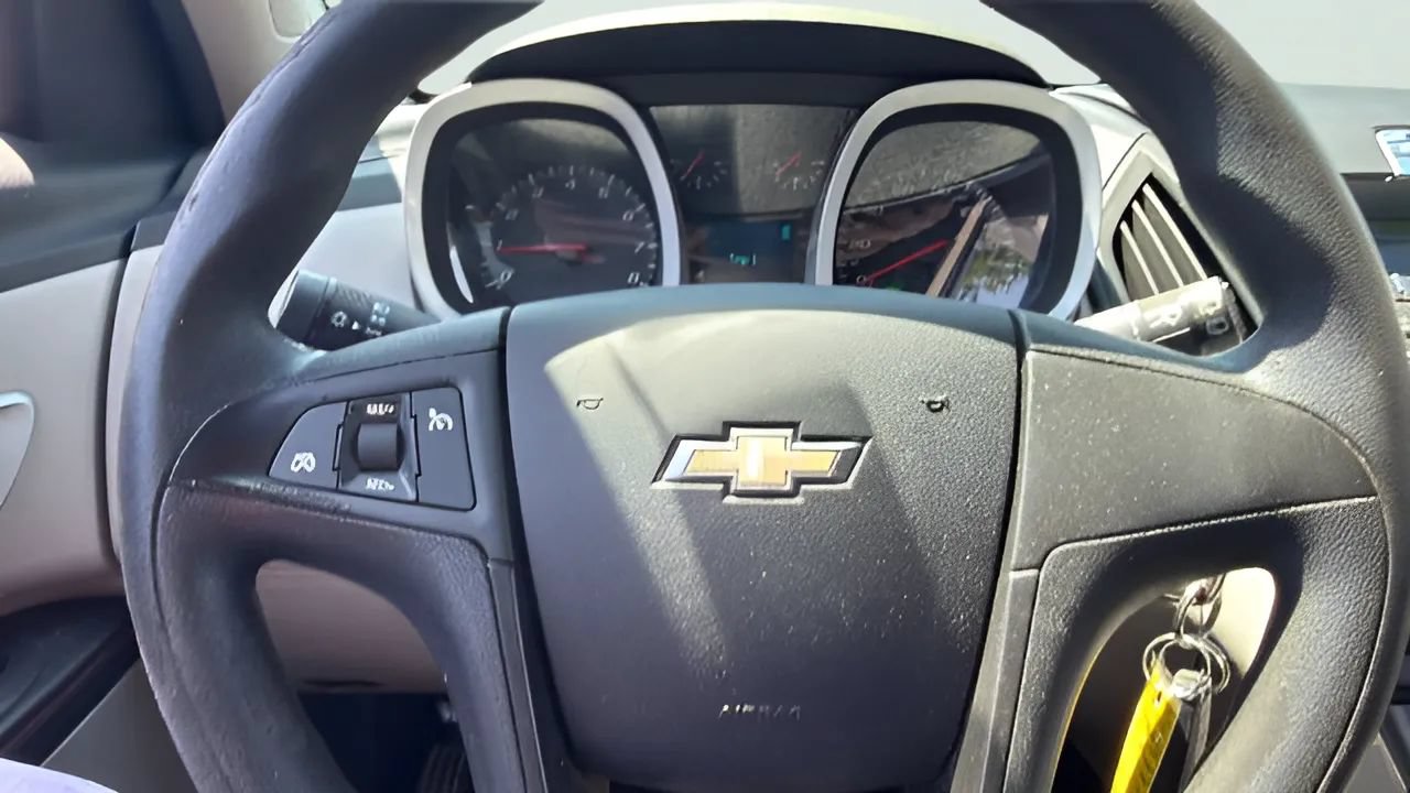 Used 2010 Chevrolet Equinox LT AWD/4WD image 11