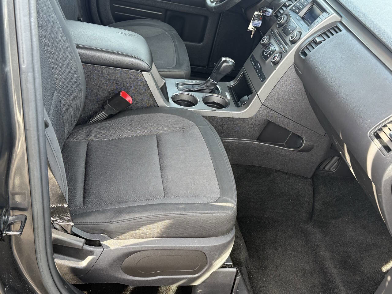 Used 2017 Ford Flex SE image 14