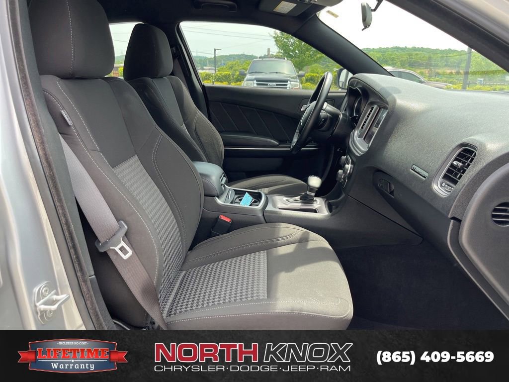 Used 2023 Dodge Charger SXT w/ Cold Weather Package RWD image 18