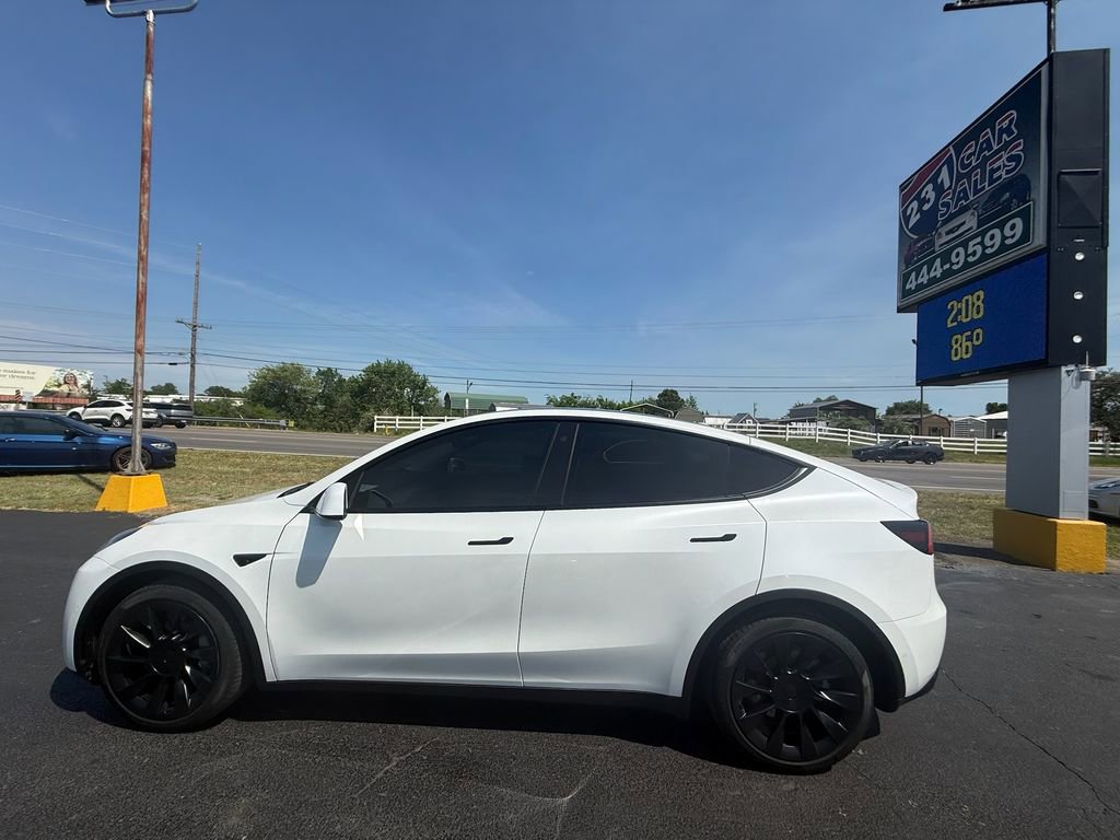 Used 2021 Tesla Model Y Long Range image 21