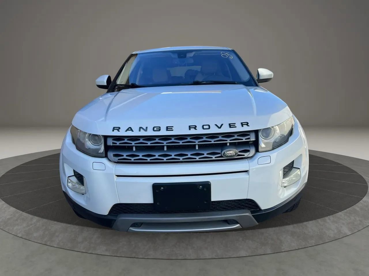 Used 2014 Land Rover Range Rover Evoque Pure Plus image 2