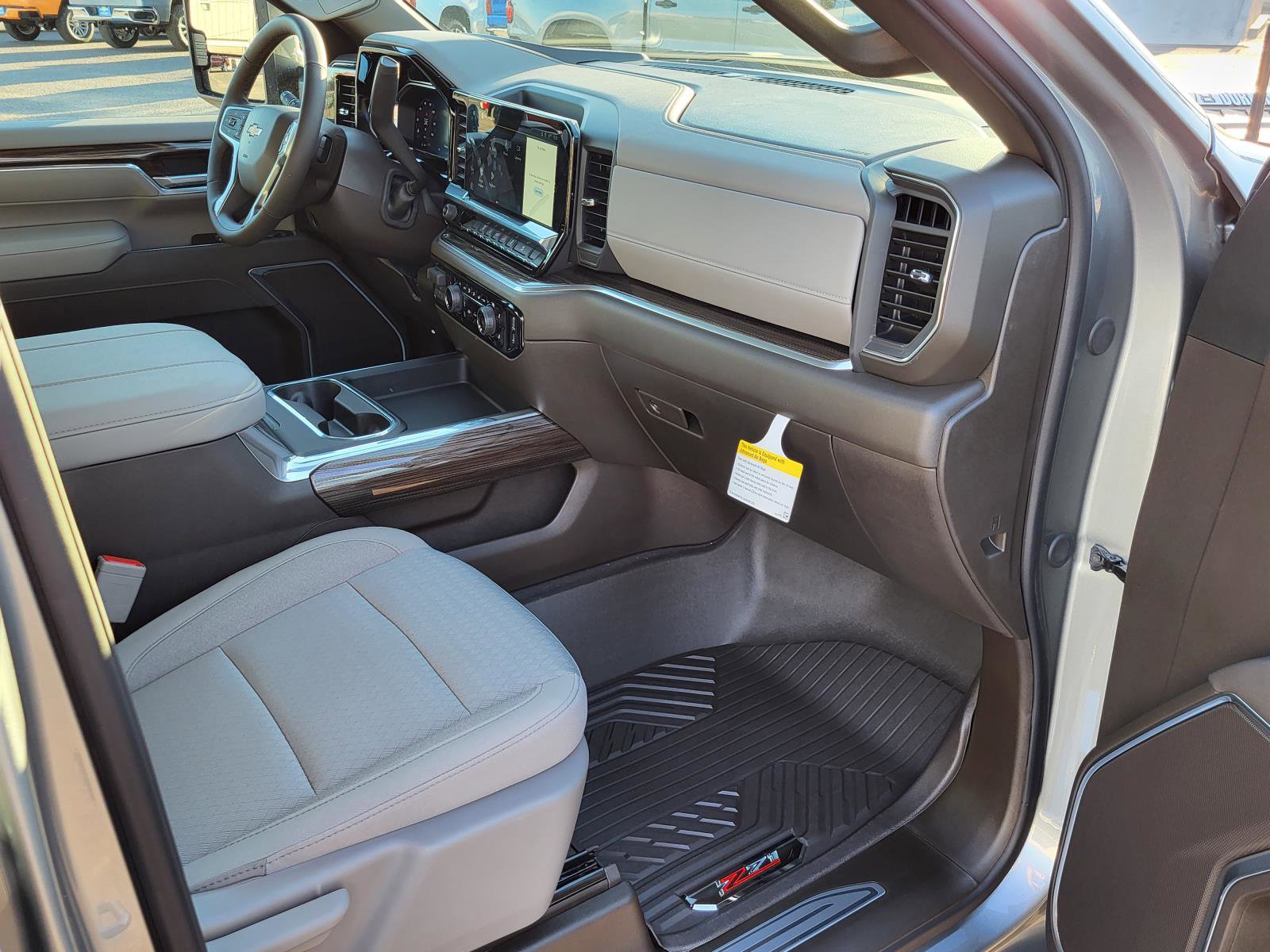 New 2026 Chevrolet Silverado 3500 LT w/ Convenience Package image 9