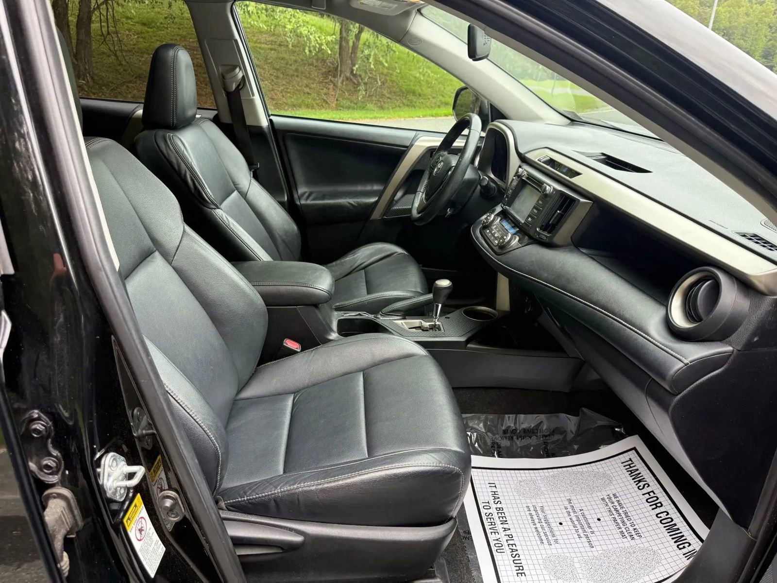 Used 2015 Toyota RAV4 Limited image 15