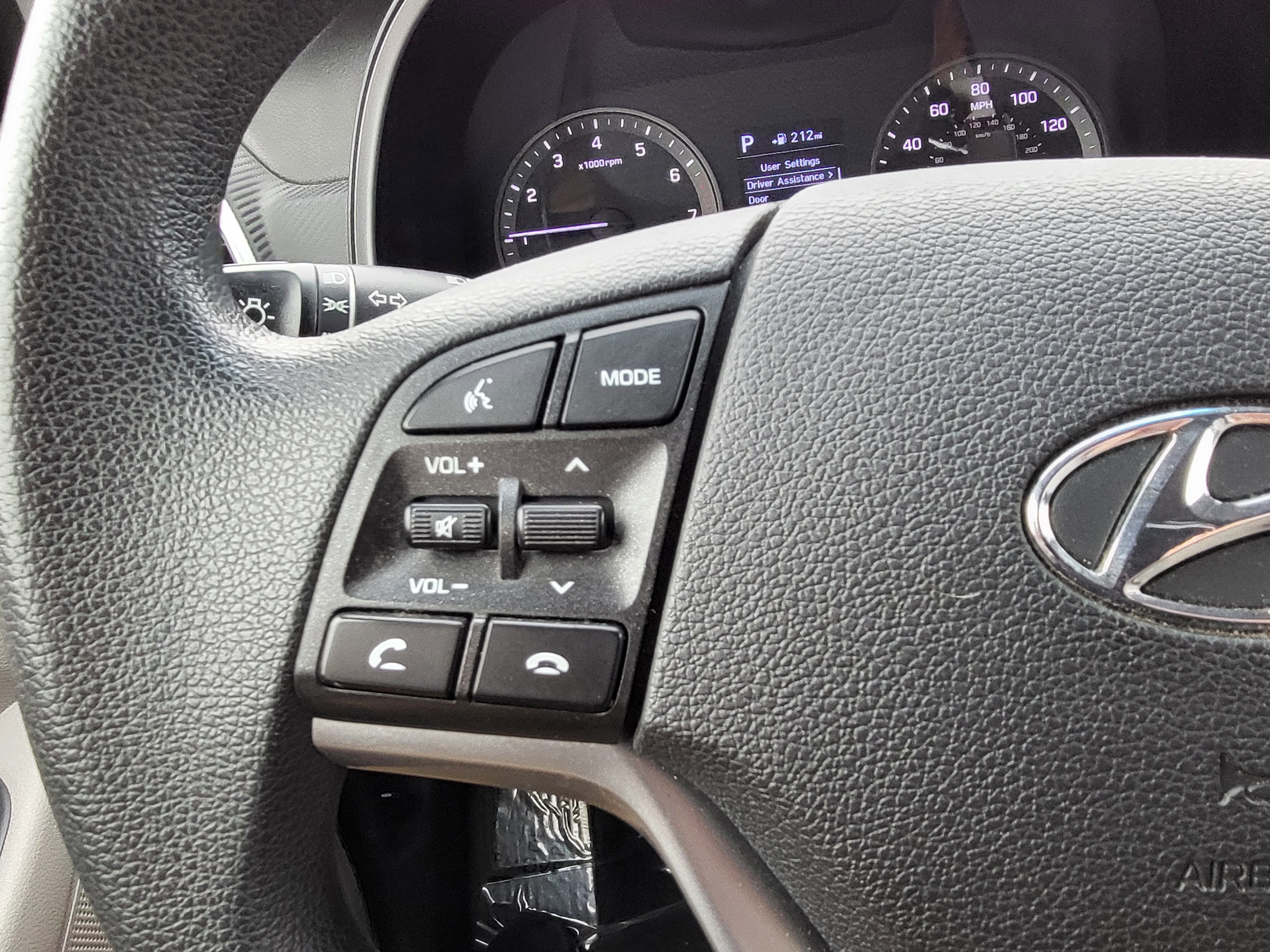 Used 2020 Hyundai Tucson SE image 25