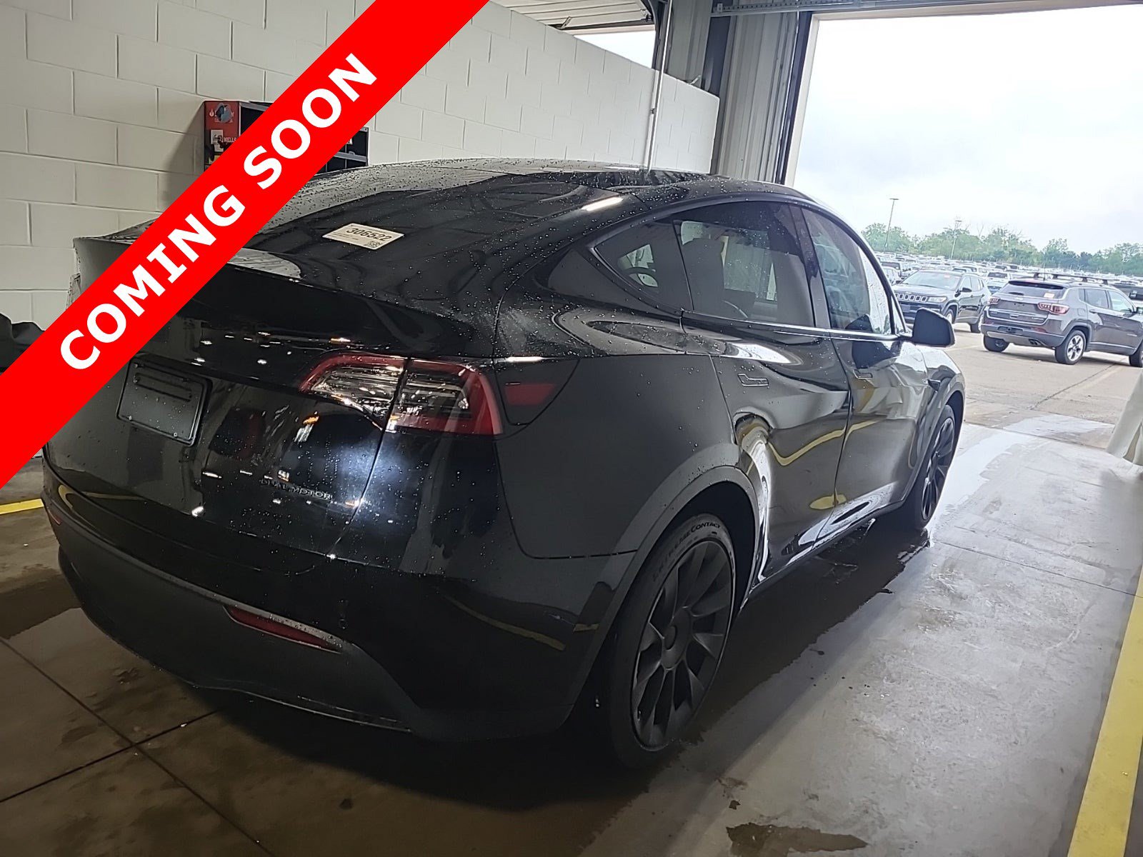 Used 2021 Tesla Model Y Long Range AWD/4WD image 3