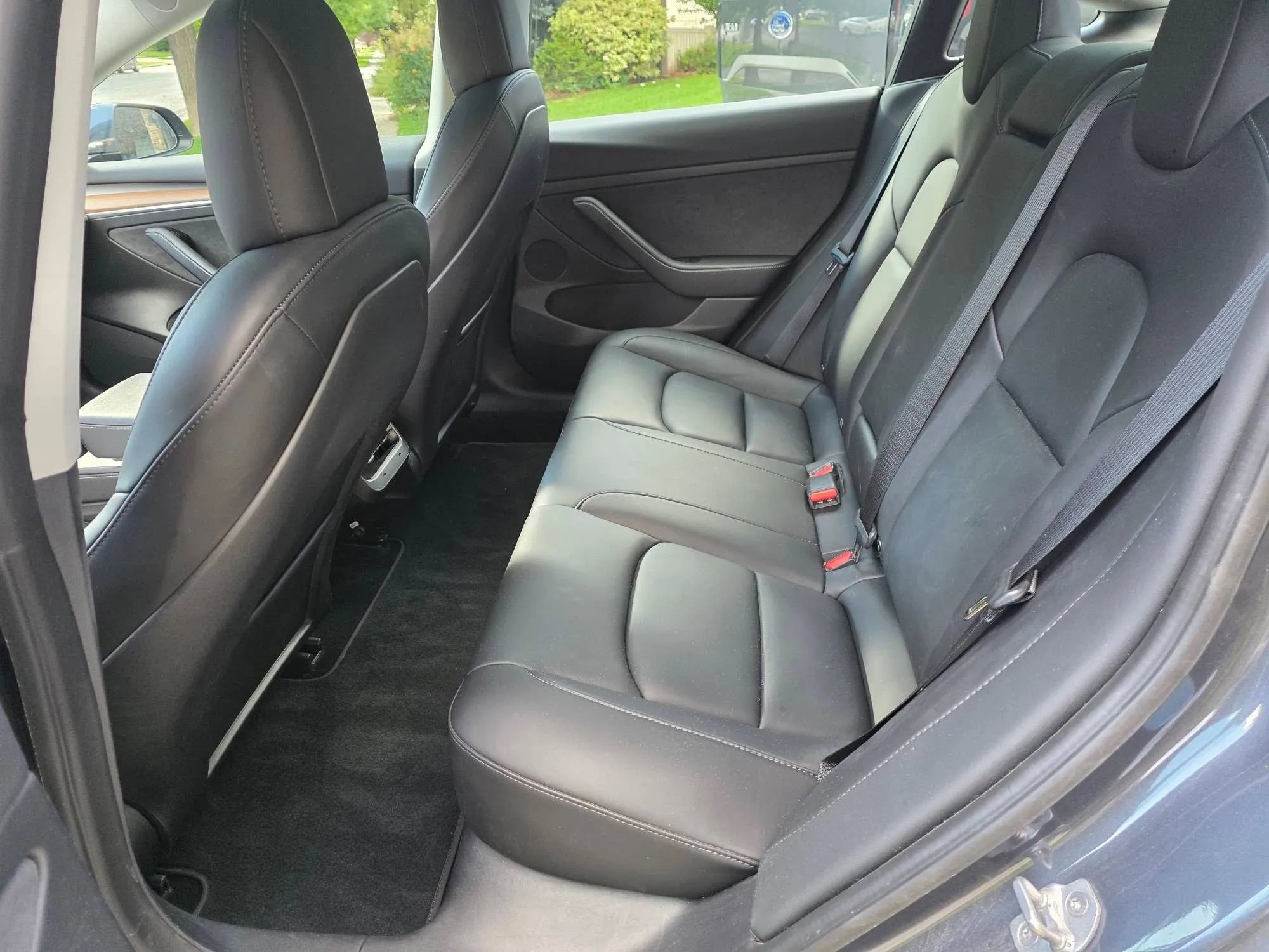 Used 2022 Tesla Model 3 Performance image 39