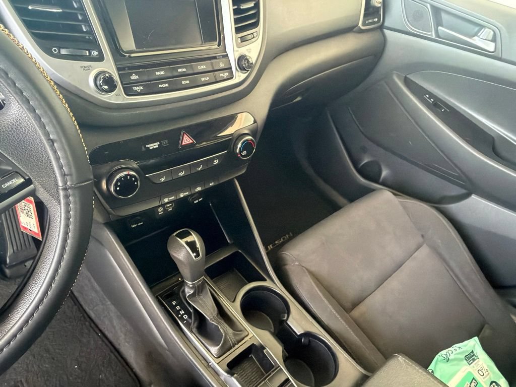 Used 2017 Hyundai Tucson SE w/ SE Popular Package 02 FWD image 10