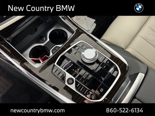 New 2026 BMW X7 M60i image 23