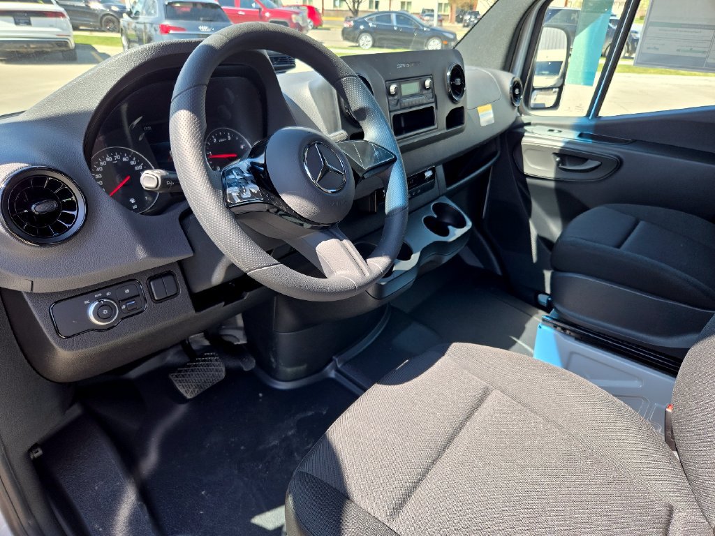New 2026 Mercedes-Benz Sprinter 2500 image 17