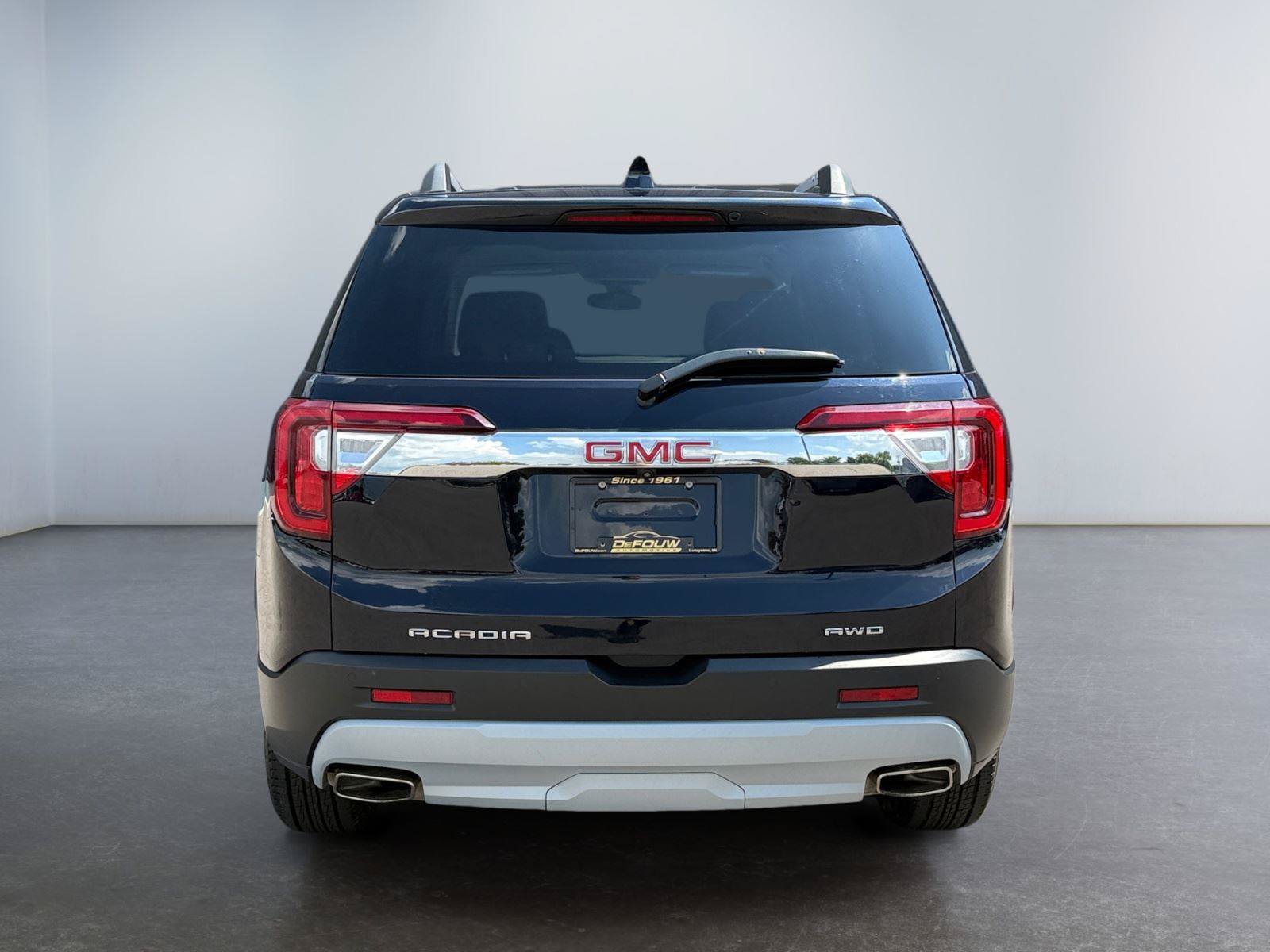 Used 2022 GMC Acadia SLE w/ LPO, Cargo Package AWD/4WD image 4