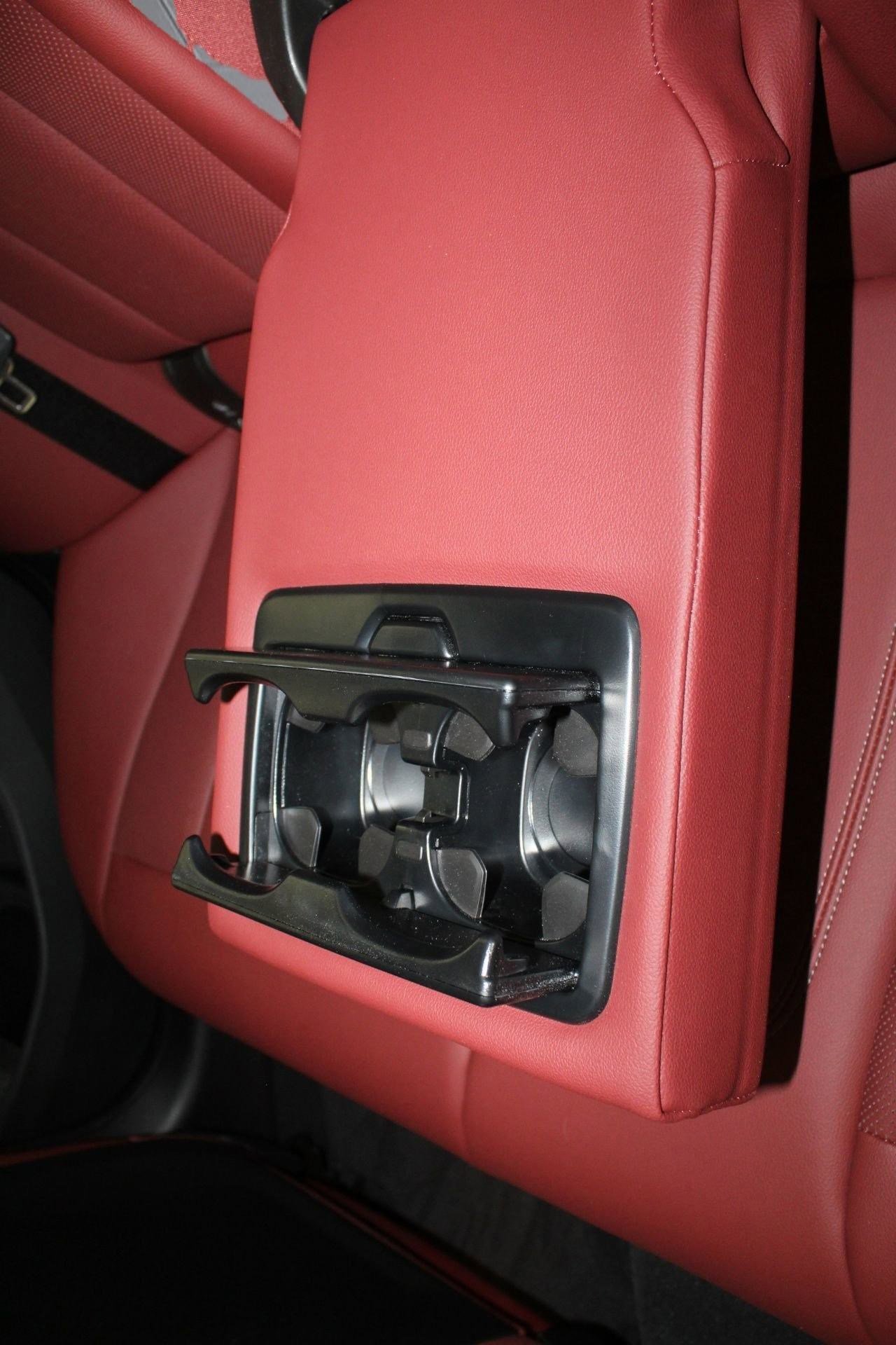 Used 2024 BMW 330e xDrive w/ Premium Package image 19