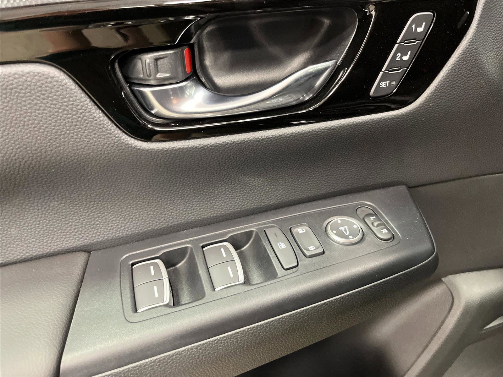 New 2026 Honda CR-V EX-L image 14